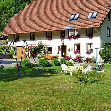 Апартаменты Country Style Flat With Garden Триберг Экстерьер фото